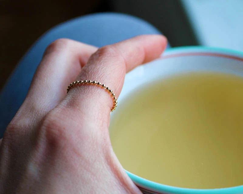 prsten "tečka za tečkou"