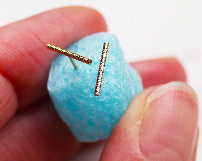 náušnice "sparcle sticks"